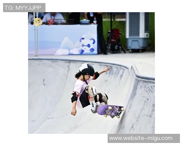 成都攀岩队在世界滑板锦标赛中以58分稳居积分榜首位